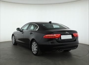 Jaguar XE Sedan 2.0 i4 180KM 2018 Jaguar XE 20d, Salon Polska, Serwis ASO, 177 KM, zdjęcie 3