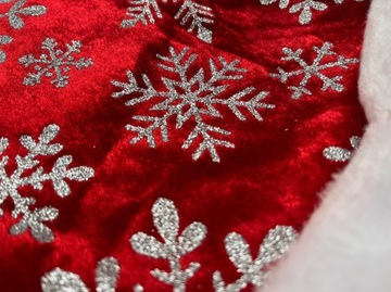 КОМПЛЕКТ Шапка Санты со снежинками + новогодний чулок для подарков