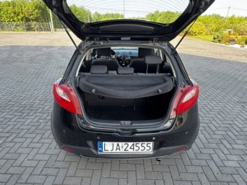 Mazda 2 II Hatchback 5d 1.3 75KM 2010 Mazda 2 1.3 Benzyna 85 km Klimatyzacja sprawna, zdjęcie 14