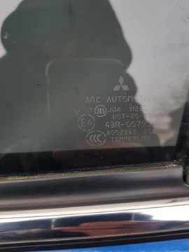 DVEŘE LEVÉ ZADNÍ MITSUBISHI LANCER VIII D06