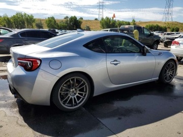 Toyota GT86 Coupe Facelifting 2.0 Boxer 200KM 2017 Toyota GT86 2.0L, Base 2.0 Benzyna 200KM, zdjęcie 3
