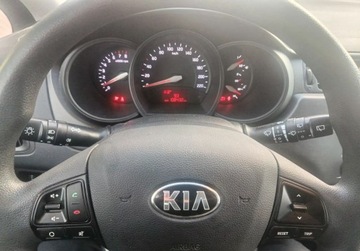 Kia Rio III Hatchback 3d 1.2 DOHC CVVT 85KM 2013 Kia Rio Salon Polska. Od nowosci w jednej rodzinie. 1.2 Benzyna 85KM, zdjęcie 5