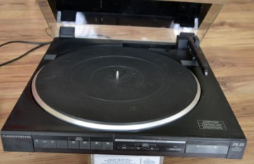 Полностью автоматический тангенциальный проигрыватель Grundig PS 35