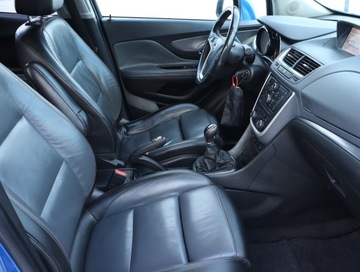 Opel Mokka I SUV 1.7 CDTI ECOTEC 130KM 2013 Opel Mokka 1.7 CDTI, 4X4, Skóra, Navi, Xenon, zdjęcie 8