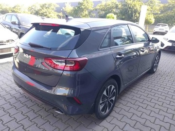 Kia Ceed III Hatchback Facelifting  1.5 T-GDI 140KM 2025 KIA Cee&#039;d 1.5 T-GDI DCT Hatchback 140KM 2025, zdjęcie 3