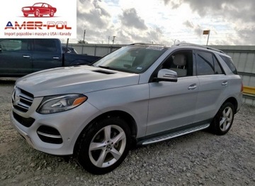 Mercedes GLE W166/C292 2018 Mercedes-Benz GLE 350 2018 3.5l 3.5 Benzyna 302KM