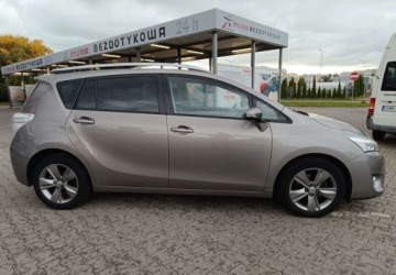 Toyota Verso Minivan Facelifting 1.6 D-4D 112KM 2014 Toyota Verso Toyota Verso 1.6 Diesel 112KM, zdjęcie 6