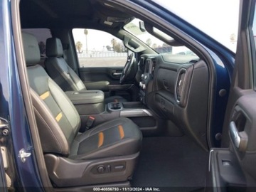  GMC Sierra 2022r., 2500HD AT4, od ubezpieczalni 6.6 Benzyna 445KM, zdjęcie 9