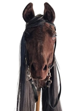 REALISTYCZNY HOBBY HORSE – CIEMNY BRĄZ Z CZARNA GRZYWĄ KOŃ NA KIJU r. A4