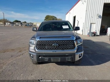 Toyota Tundra II 2021 Toyota Tundra 2021r., SR5, od ubezpieczalni 5.7 Benzyna 381KM, zdjęcie 1