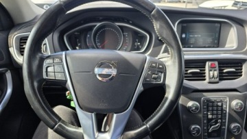 Volvo V40 II Hatchback 2.0 D3 150KM 2012 Volvo V40 zarejestrowane, zdjęcie 8