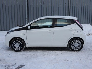 Toyota Aygo II Hatchback 5d 1.0 VVT-i 69KM 2017 Toyota Aygo 1.0 VVT-i, Salon Polska, Klima, zdjęcie 2