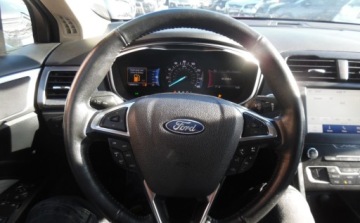 Ford Fusion 2020 Ford Fusion 2020r, 1.5 Benzyna. Uszkodzone prawy bok. Jezdzi. 1.5 Benzyna, zdjęcie 24