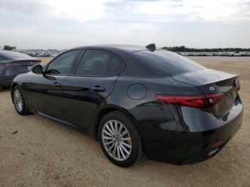 Alfa Romeo Giulia II Sedan 2.0 TBi 280KM 2018 Alfa Romeo Giulia Alfa Romeo Giulia Ti Sport AWD z 2018 roku od ubezpiecza, zdjęcie 3