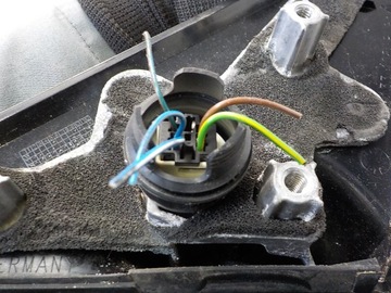 BMW 1 E87 LCI FACELIFT ZRCÁTKO PRAVÉ 5 PINU M PACKET 7208145