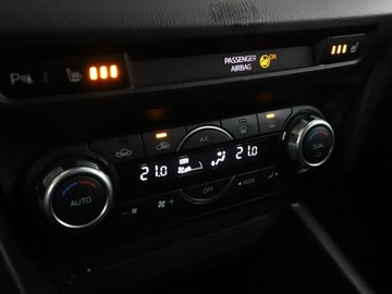 Mazda 3 III Hatchback  2.0 SKYACTIV-G 120KM 2014 Mazda 3 navi klima auto grzane fotele czujniki, zdjęcie 26