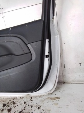 Opel Astra J GTC ДВЕРЬ ПЕРЕДНЯЯ ПРАВАЯ Z40R