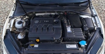 Volkswagen Golf VII GTD 5d 2.0 TDI-CR BlueMotion Technology 184KM 2016 Volkswagen Golf Volkswagen Golf GTD (BlueMotion Technology) 2.0 Diesel, zdjęcie 35