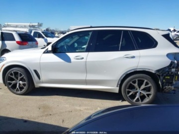 BMW X5 G05 2021 BMW X5 sDrive40i 2021 3.0 Benzyna 335KM, zdjęcie 2