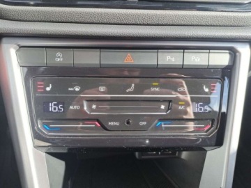 Volkswagen T-Roc I SUV Facelifting 1.5 TSI ACT 150KM 2022 Volkswagen T-Roc Salon PL, FV Vat23, Kamera, App-Connect, Acc, Pakiet Zimo, zdjęcie 20
