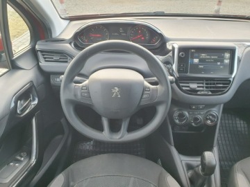 Peugeot 208 I Hatchback 3d 1.0 PureTech 68KM 2015 Peugeot 208 1.0 Benzyna Klimatyzacja 5 drzwi 2015r, zdjęcie 28