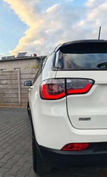Jeep Compass II SUV 1.4 MultiAir 140KM 2018 Jeep Compass Jeep Compass 1.4 MultiAir Limited 1.4 Benzyna 140KM, zdjęcie 25