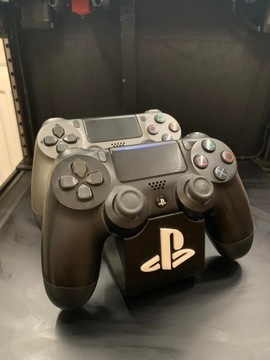 Подставка для 2 колодок PS4 PS5