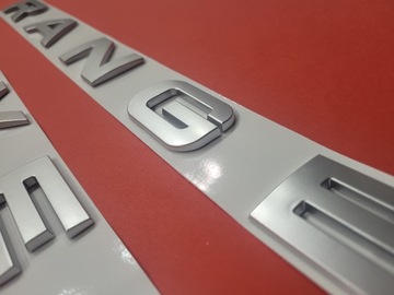 Эмблема Range Rover, серебристая матовая