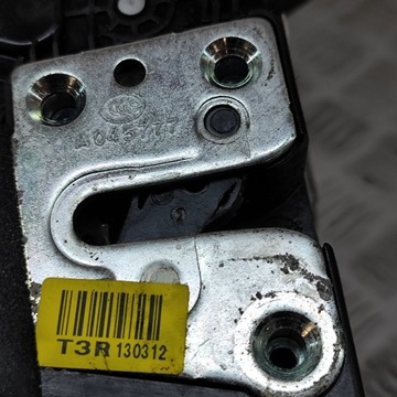 KIA OPTIMA 2012 PRAVÁ STRANA ZÁMEK DVEŘE ZADNÍCH