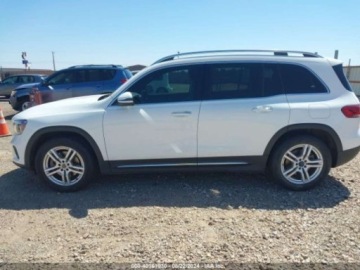 Mercedes GLB 2021 Mercedes-Benz GLB 250, 2021r., 2.0L 2.0 Benzyna 221KM, zdjęcie 5