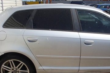 AUDI A3 8P LIFT DRZWI PRAWE 5 DRZWI TYŁ TYLNE