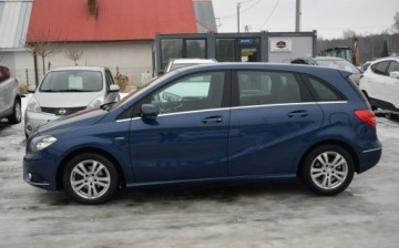 Mercedes Klasa B W246 Sports Tourer 180 BlueEFFICIENCY 122KM 2012 Mercedes-Benz Klasa B 1.6B Klima 2 KPL Kol Navi Grzane Fotele Sprowadzony, zdjęcie 4