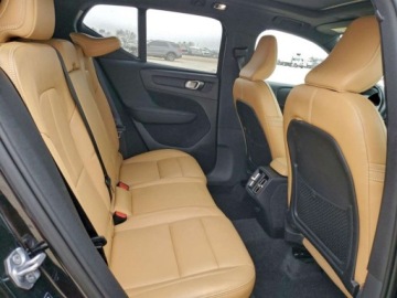 Volvo XC40 Crossover 2.0 T5 247KM 2019 Volvo XC 40 2019 VOLVO XC40 T5 MOMENTUM 2.0 Benzyna 248KM, zdjęcie 10