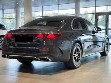 Mercedes Klasa E W214 Sedan 2.0 220d 197KM 2025 E Klasa 220 d 4-Matic AMG 2.0 197KM 2025, zdjęcie 3