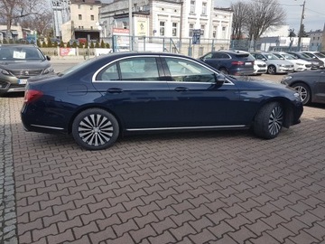 Mercedes Klasa E W213 Limuzyna 2.0 200 211KM 2017 Mercedes E 350 E PLUG-IN HYBRID AUT 2017Rok, zdjęcie 6