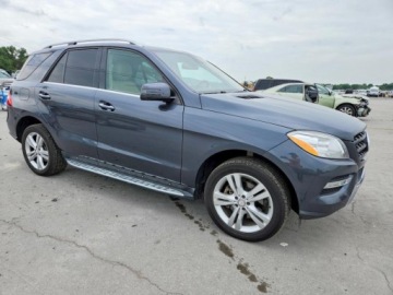 Mercedes Klasa M W166 2015 Mercedes-Benz ML 350 4matic 2015 3.5 Benzyna 302KM, zdjęcie 4