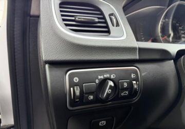 Volvo V60 I Kombi Facelifting 1.5 T3 DRIVE-E 152KM 2017 Volvo V60 Polski salon _ Pierwszy wlasciciel _ 1.5 Benzyna 152KM, zdjęcie 15