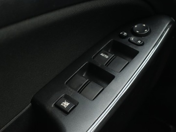 Mazda 2 II Hatchback 5d Facelifting 1.3 MZR 84KM 2014 Mazda 2 1.3 i, Klima, Klimatronic, Parktronic, zdjęcie 15