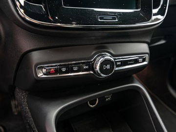 Volvo XC40 Crossover 1.5 T3 163KM 2020 VOLVO XC40 T3 Momentum Pro Suv 1.5 (163KM) 2020, zdjęcie 17