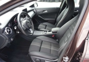 Mercedes GLA I Off-Roader Facelifting 2.1 200d 136KM 2018 Mercedes-Benz GLA 2.2CDI 136KM Bezwypadkowy Oplacony Ledy 2.1 Diesel, zdjęcie 9