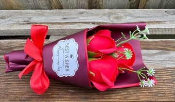 Подарочный набор на День Святого Валентина купание косметика соляные мыльные розы + букет