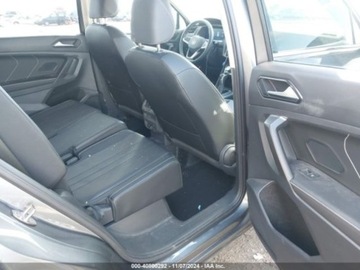 Volkswagen Tiguan II 2022 Volkswagen Tiguan 2022r., 2.0L 2.0 Benzyna 184KM, zdjęcie 9