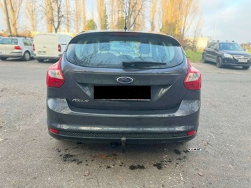 Ford Focus III Kombi 1.0 EcoBoost 100KM 2012 Ford Focus Ford Focus Benzyna Klimatyzacja Zamiana Benzyna 101KM, zdjęcie 11