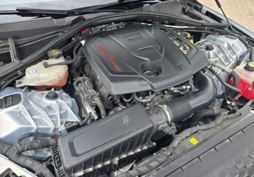 Alfa Romeo Giulia II Sedan Facelifting 2.0 Turbo 280KM 2023 Alfa Romeo Giulia 2,0 Benzyna 280 KM Q4 Veloce Ti Automat 4x4 GWARANCJA Za, zdjęcie 15
