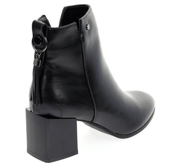 Элегантные черные ботинки на зимней колодке, размер 39.