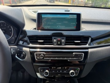 BMW X1 F48 Crossover sDrive18i 136KM 2016 BMW X1 MPAKIET ALCANTARA HEADUP NAWIGACJA GRZANE FOTELE EL.KLAPA SERWISOWA, zdjęcie 9