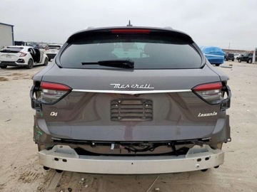 Maserati Levante 2021 Maserati Levante Luxury 2021 3.0l 3.0 Benzyna 345KM, zdjęcie 2