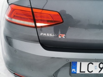 Volkswagen Passat B8 Limousine 1.6 TDI BlueMotion Technology 120KM 2017 VW PASSAT 1.6 TDI Comfortline , Pakiet R-line, Automat, 2x Klucz, Nawigacja, zdjęcie 31