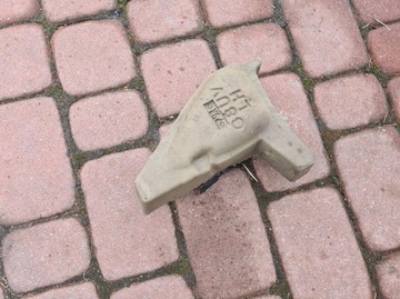 Absorber wyciszenie błotnika lewe Opel Mokka