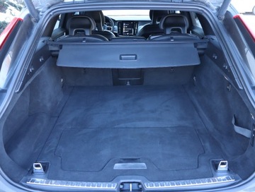 Volvo V90 II Kombi 2.0 D4 190KM 2017 Volvo V90 Cross Country D4 2.0 AWD, 187 KM, 4X4, zdjęcie 13